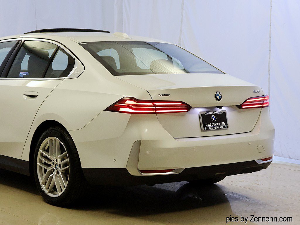 Certified 2025 BMW 530i xDrive AWD/4WD image 8