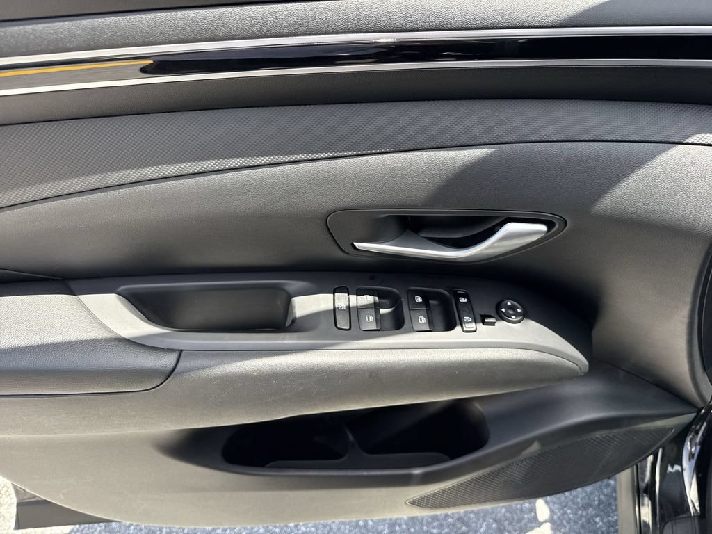 Used 2023 Hyundai Tucson SE FWD image 38