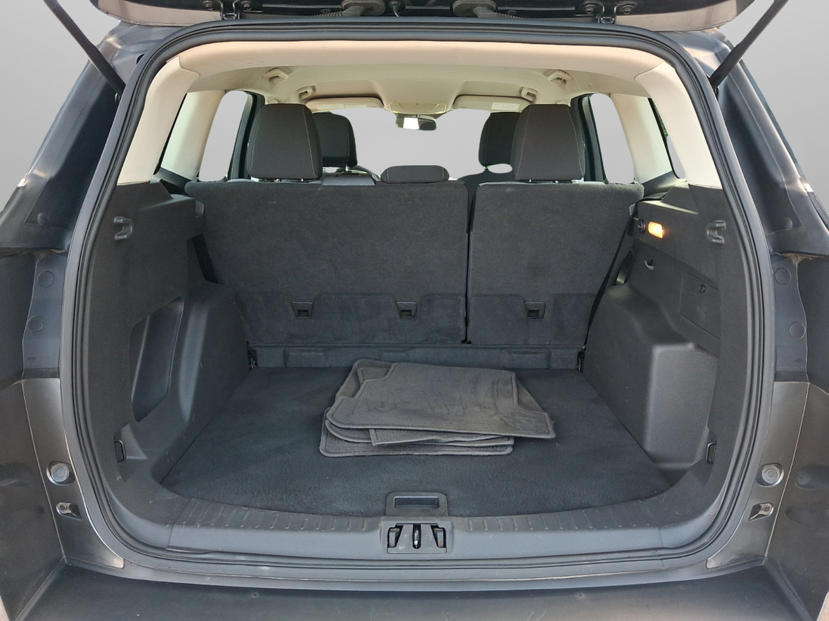 Used 2017 Ford Escape S FWD image 30