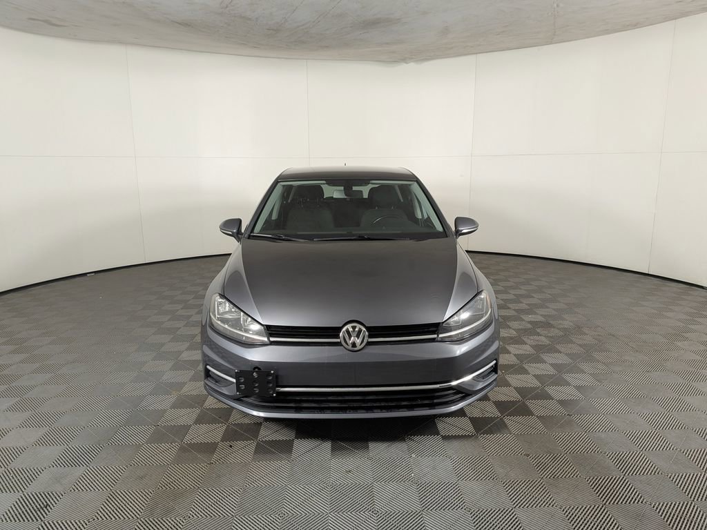 Used 2019 Volkswagen Golf S image 2