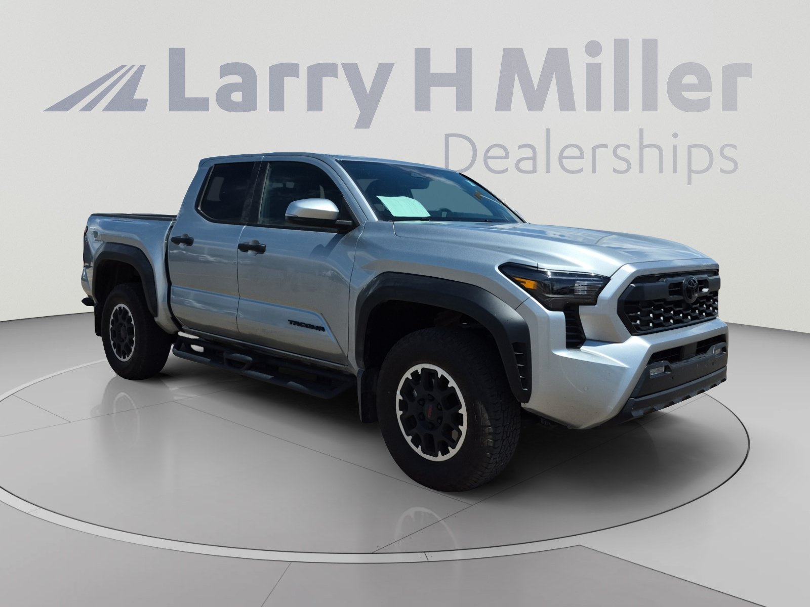 Certified 2026 Toyota Tacoma TRD Off-Road w/ TRD Off Road Upgrade Package AWD/4WD image 7