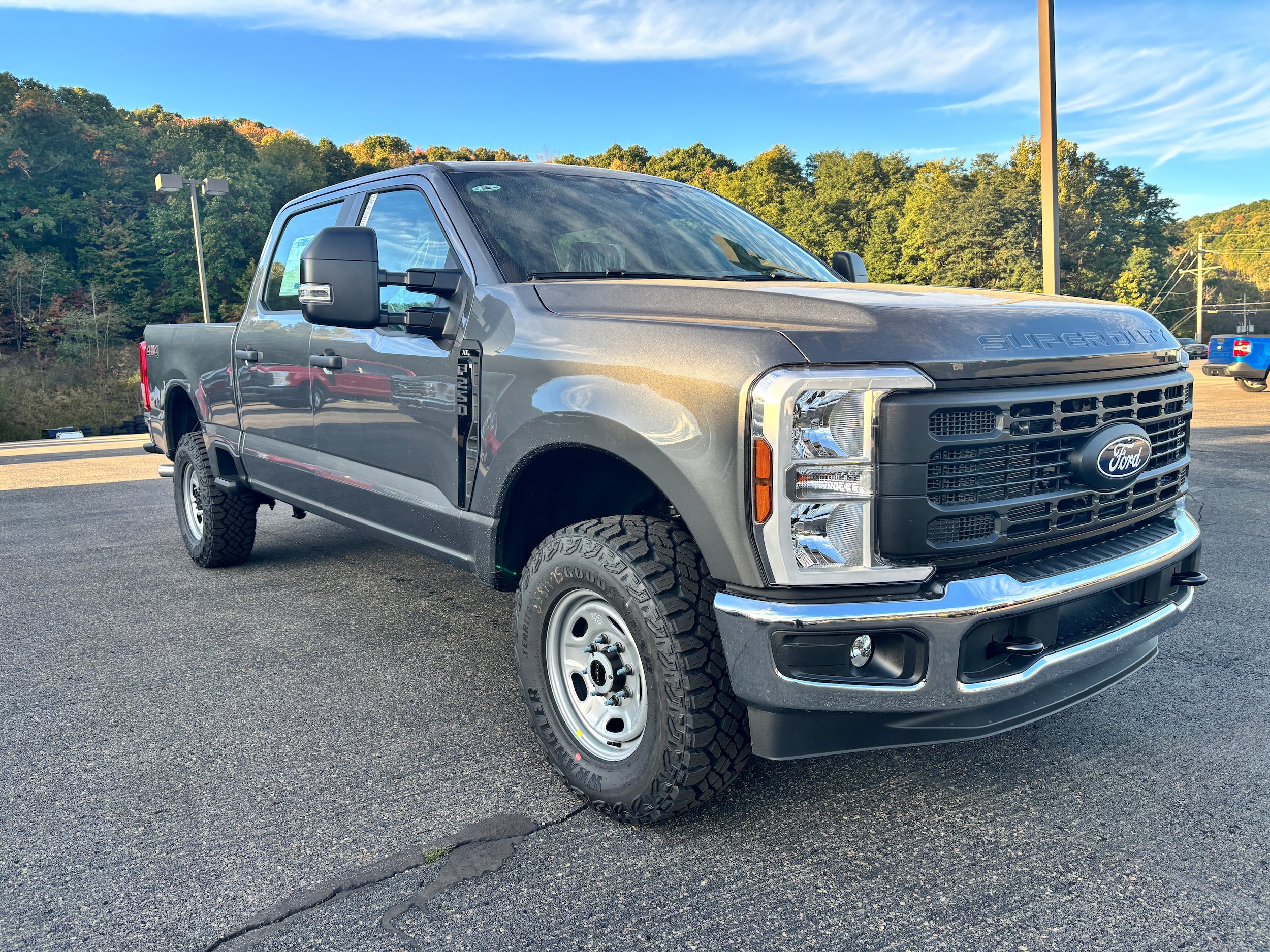 New 2027 Ford F250 XL w/ XL Off-Road 33" Tire Package AWD/4WD image 1