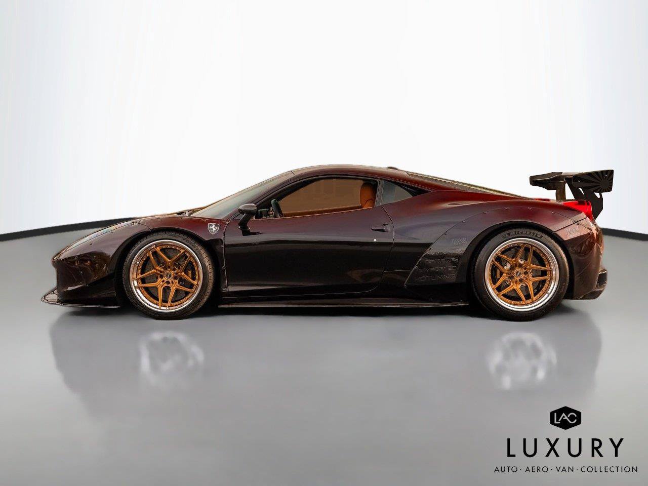 Used 2011 Ferrari 458 Italia Coupe RWD image 3