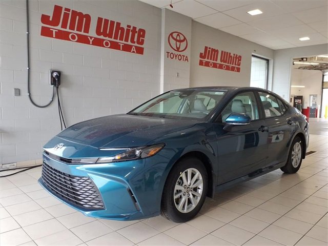 New 2026 Toyota Camry LE image 1