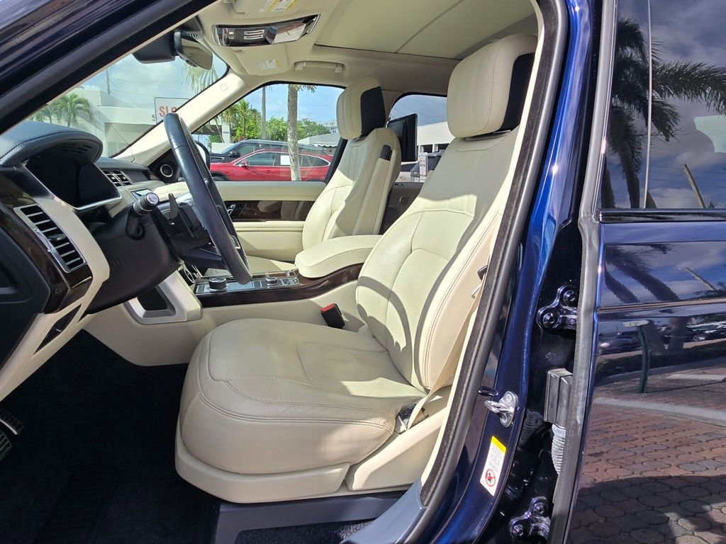 Used 2021 Land Rover Range Rover Westminster Edition image 13