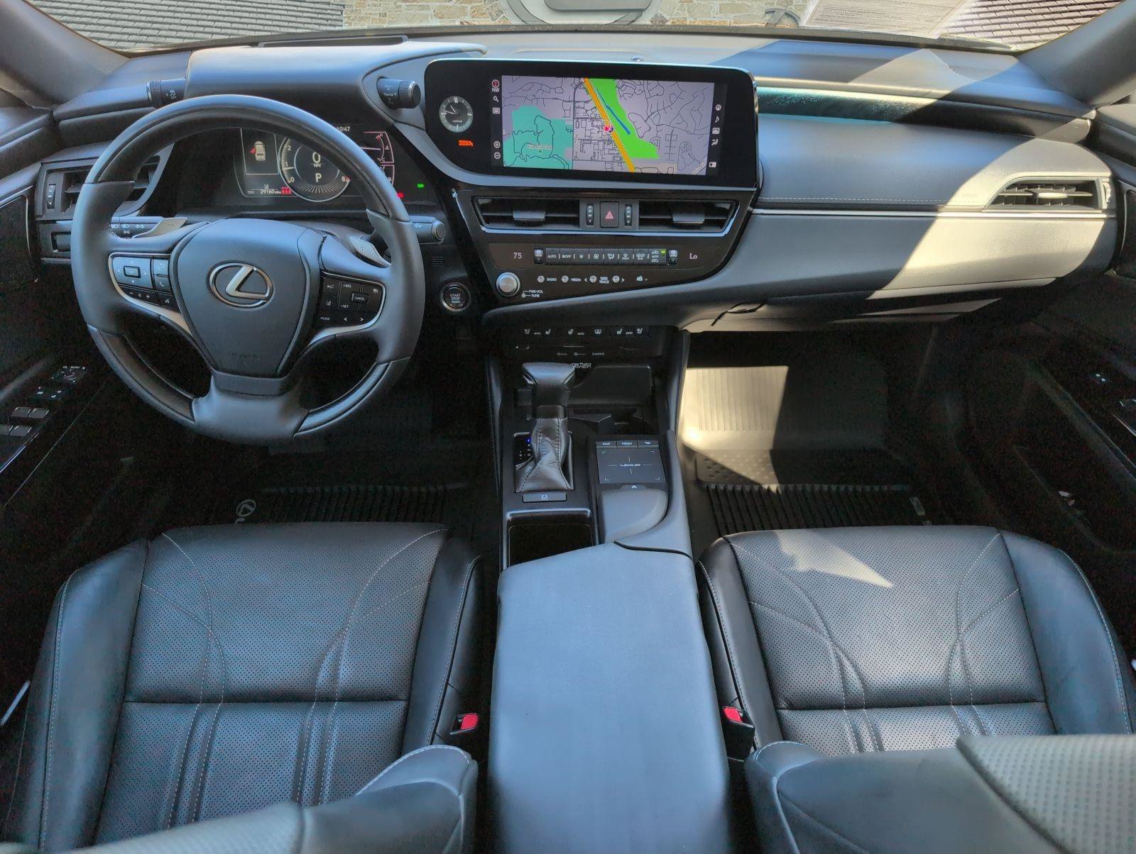 Certified 2022 Lexus ES 350 Ultra Luxury w/ Accessory Package 2 FWD image 16