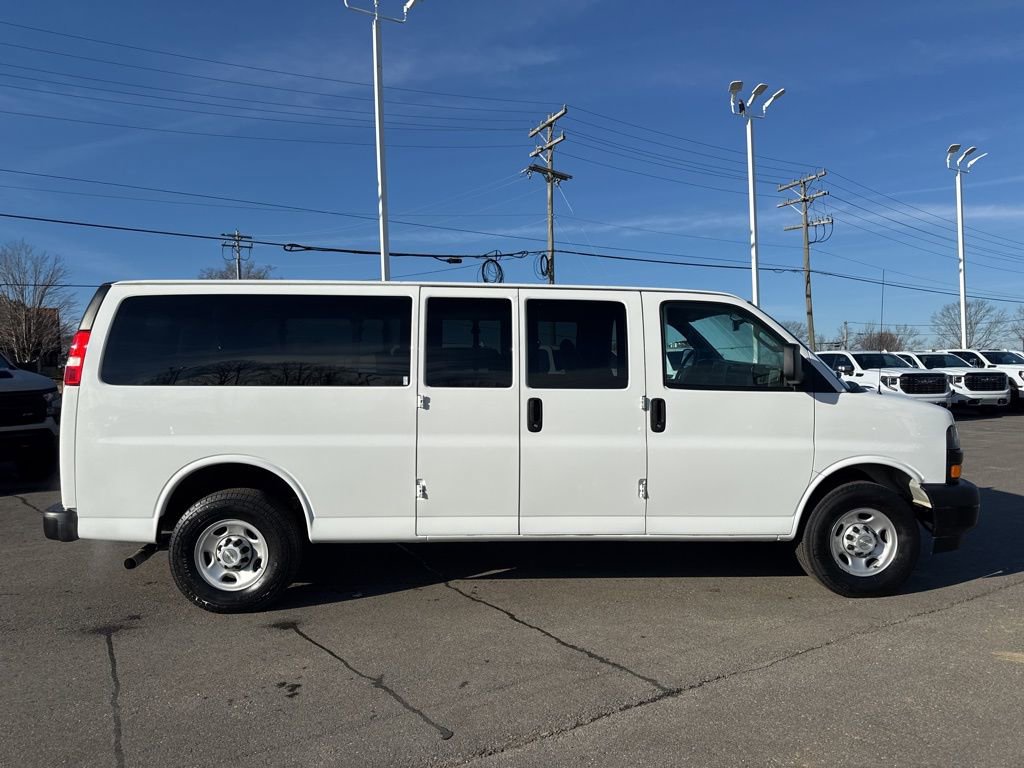 Used 2024 Chevrolet Express 3500 LS image 5