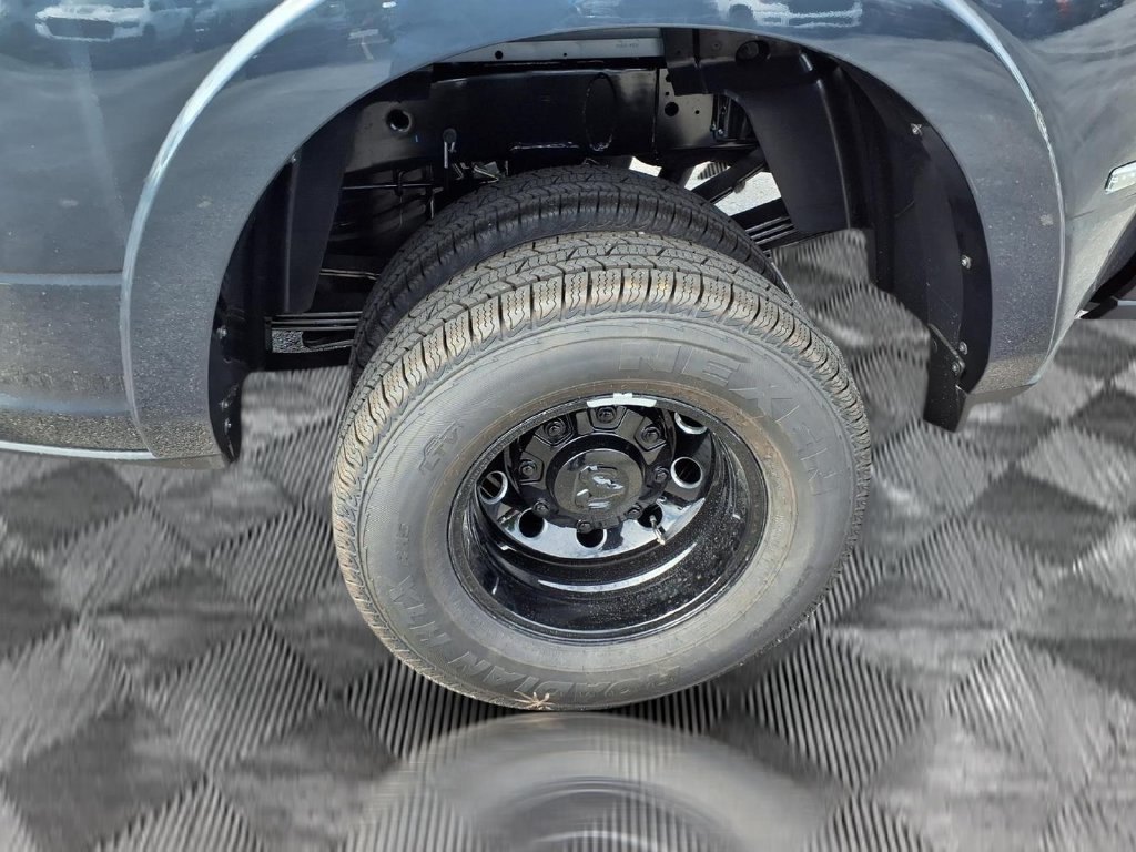 New 2027 RAM 3500 Laramie AWD/4WD image 24