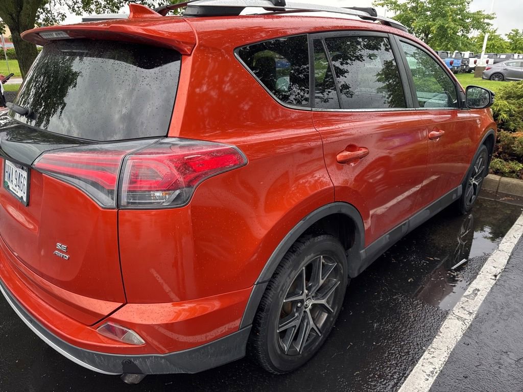 Used 2016 Toyota RAV4 SE w/ Advanced Technology Package AWD/4WD image 5
