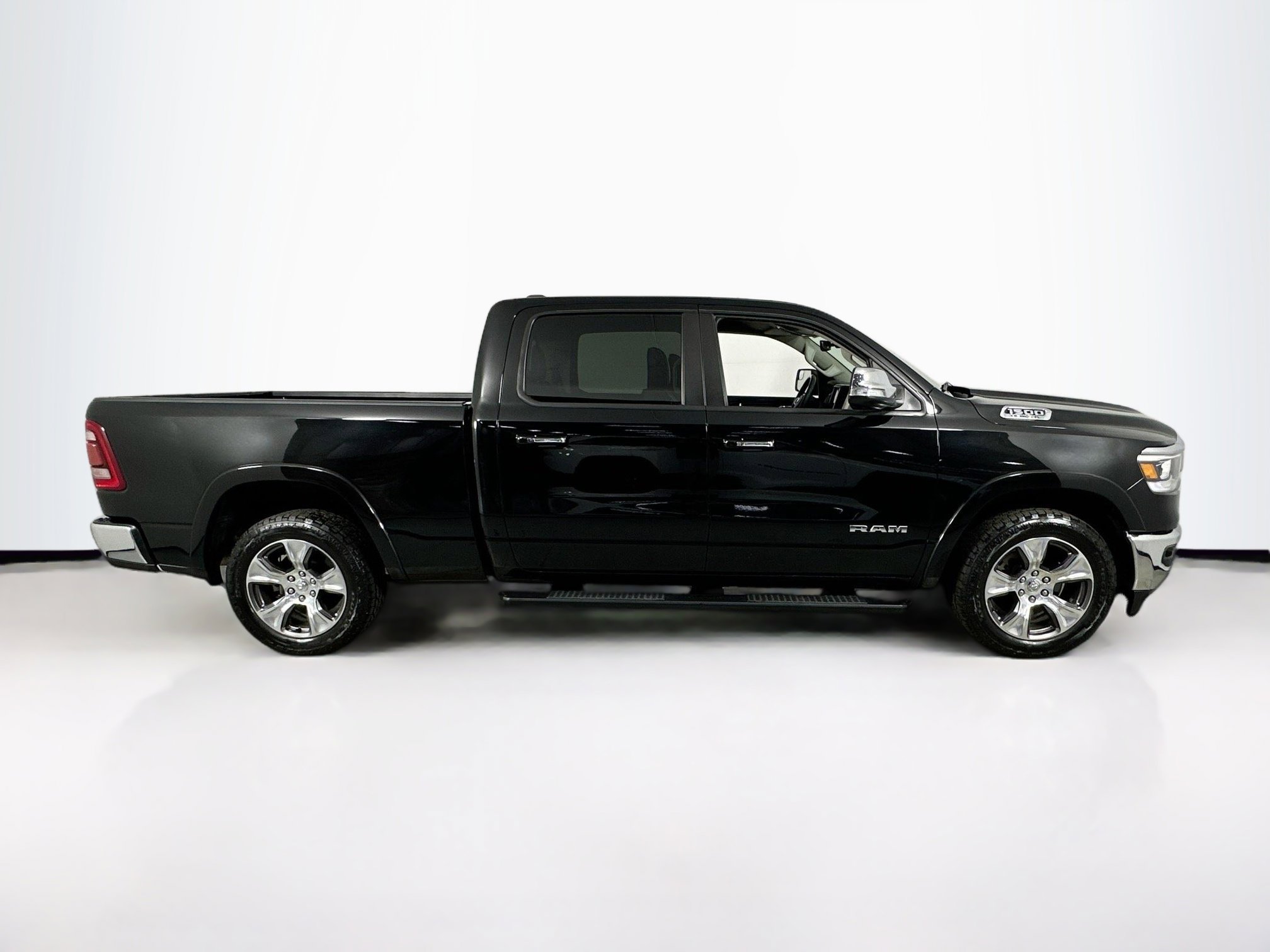 Used 2022 RAM 1500 Laramie RWD image 4