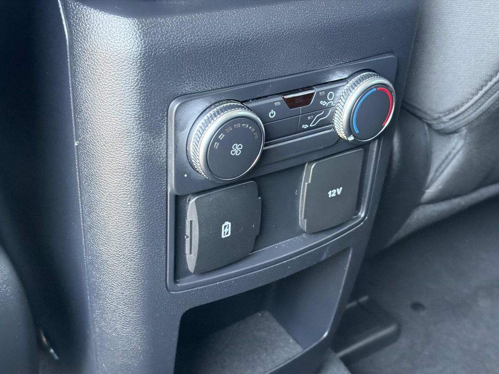 Used 2021 Ford Explorer XLT RWD image 18