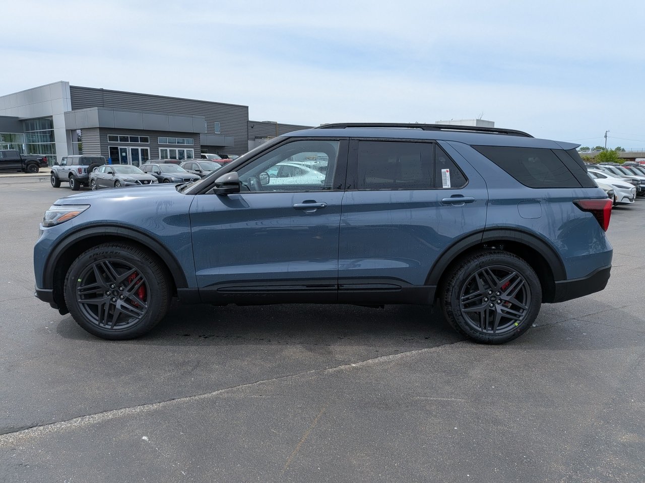 New 2026 Ford Explorer ST w/ Sun And Sound Package AWD/4WD image 7