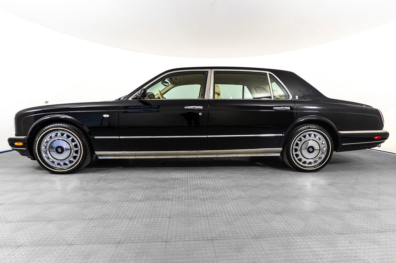 Used 2002 Rolls-Royce Park Ward image 3