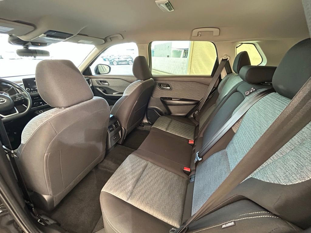 Used 2023 Nissan Rogue SV image 23