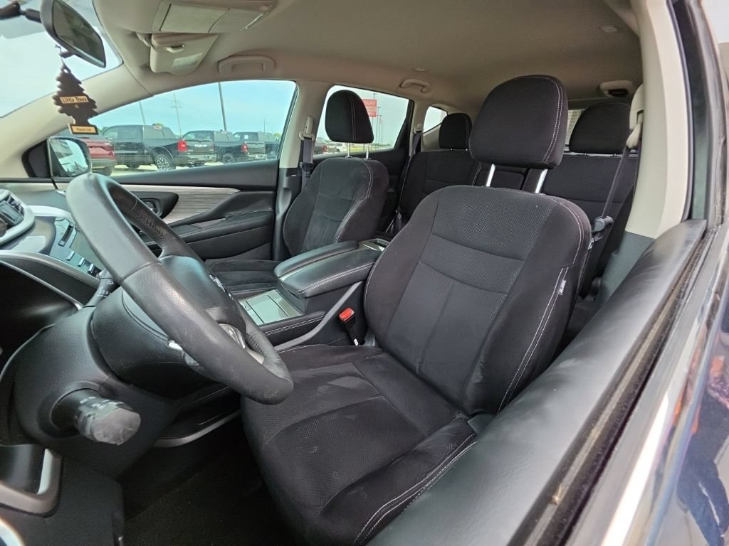 Used 2017 Nissan Murano SV FWD image 14