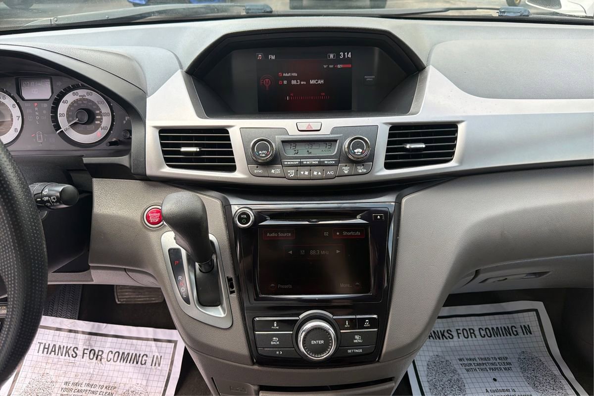 Used 2015 Honda Odyssey EX image 12
