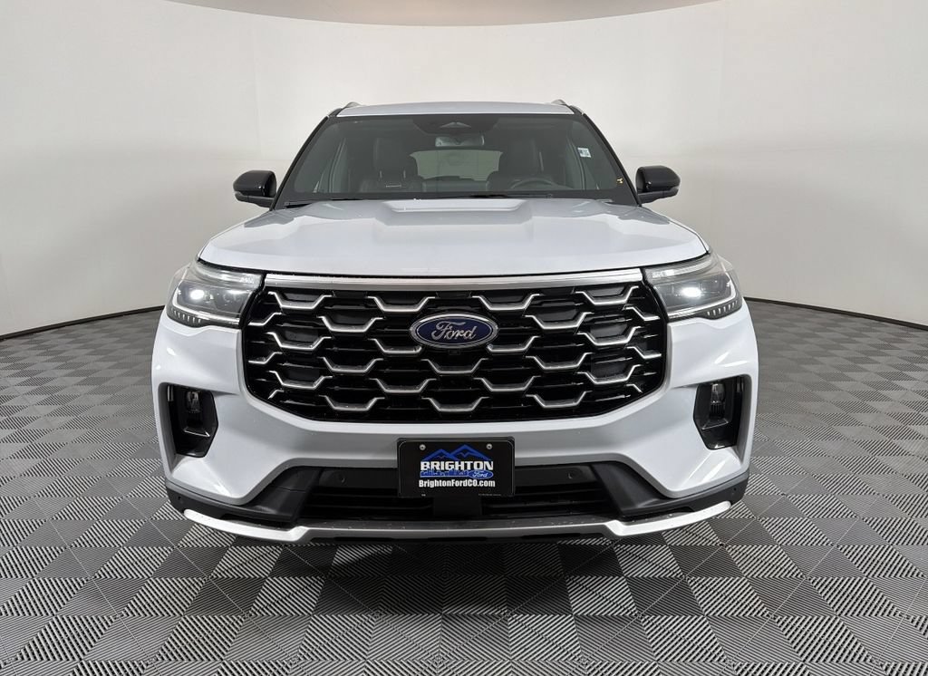 Used 2025 Ford Explorer Platinum w/ Ultimate Package AWD/4WD image 8