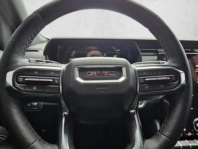 Used 2025 GMC Terrain Elevation w/ Technology Package II image 21