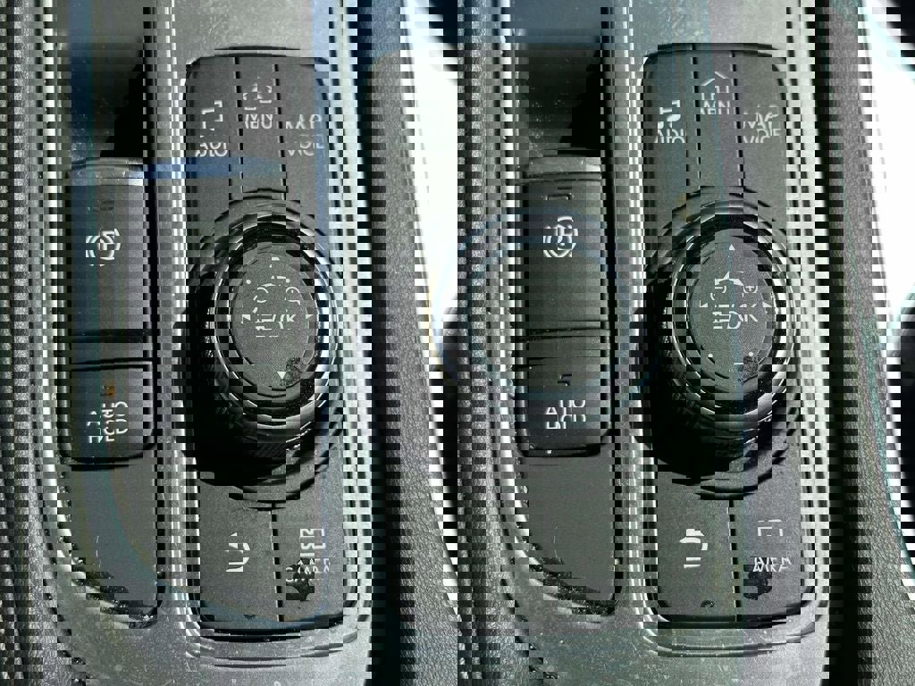 Used 2024 INFINITI QX60 Luxe w/ Cargo Package image 32