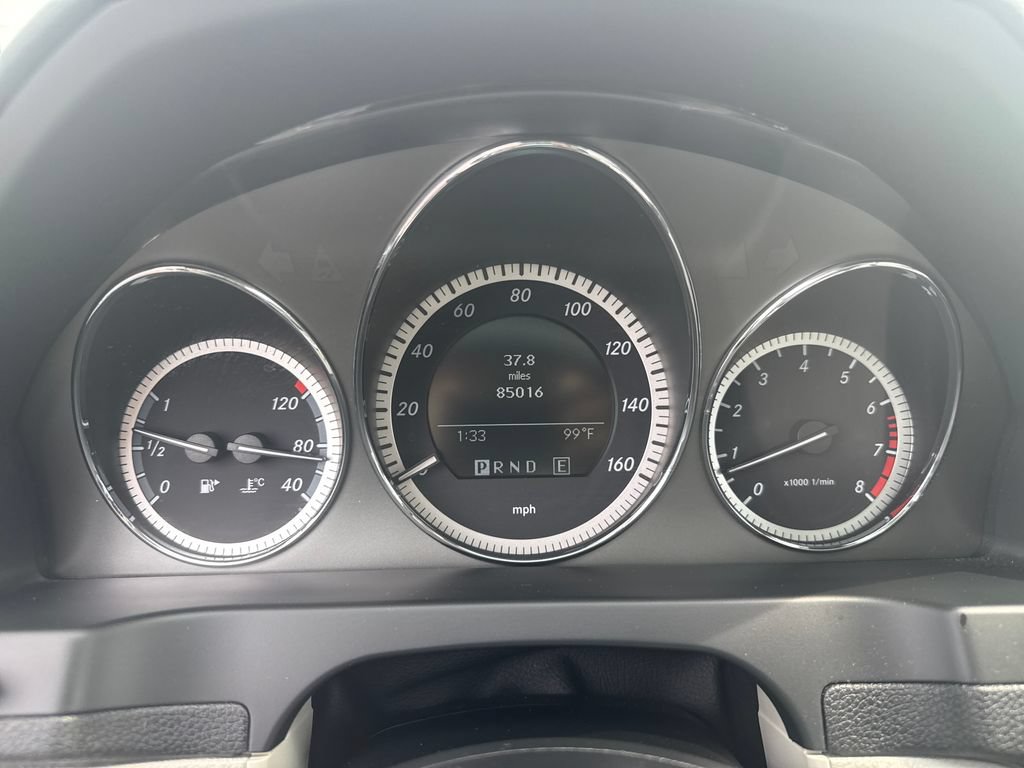 Used 2011 Mercedes-Benz C 300 Sedan image 26