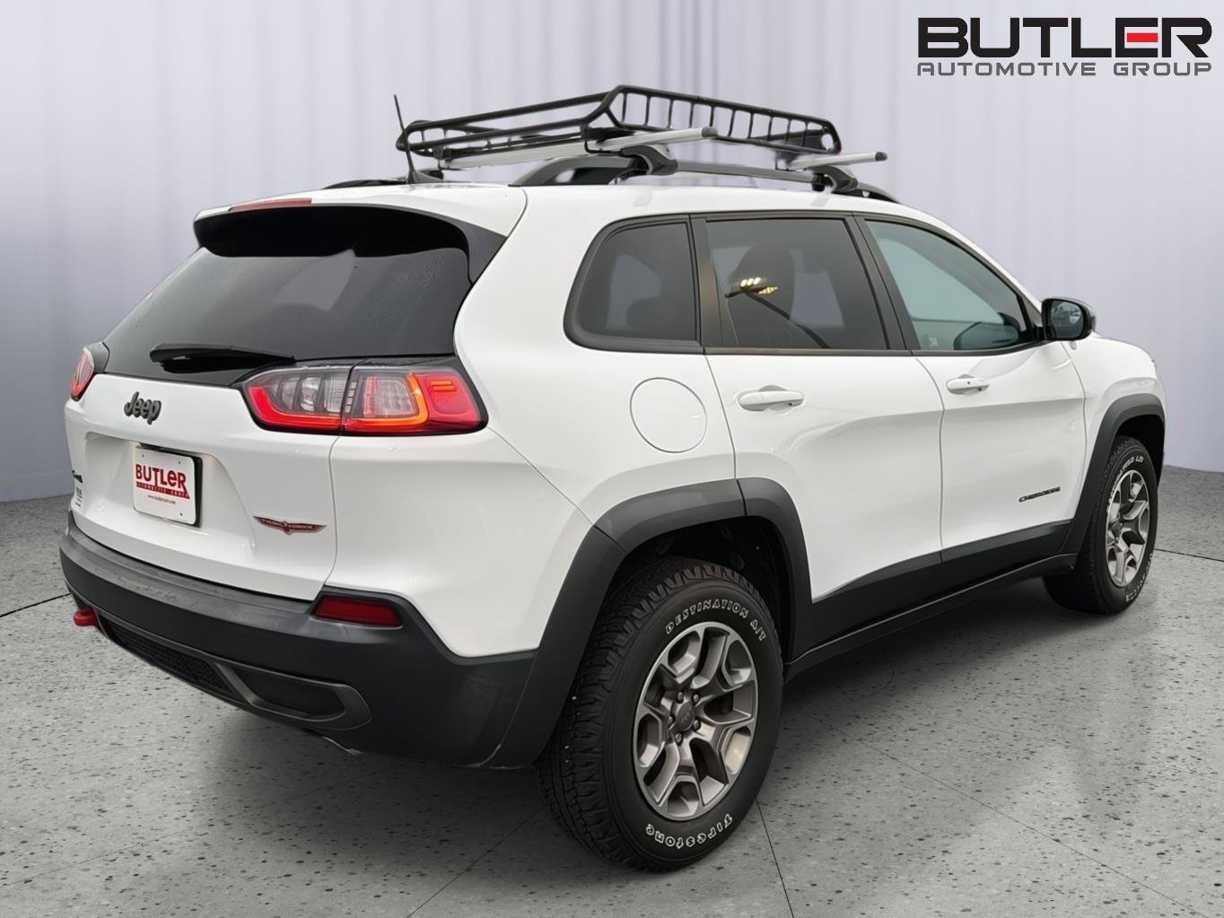 Used 2022 Jeep Cherokee Trailhawk w/ Premium Leather Package AWD/4WD image 6