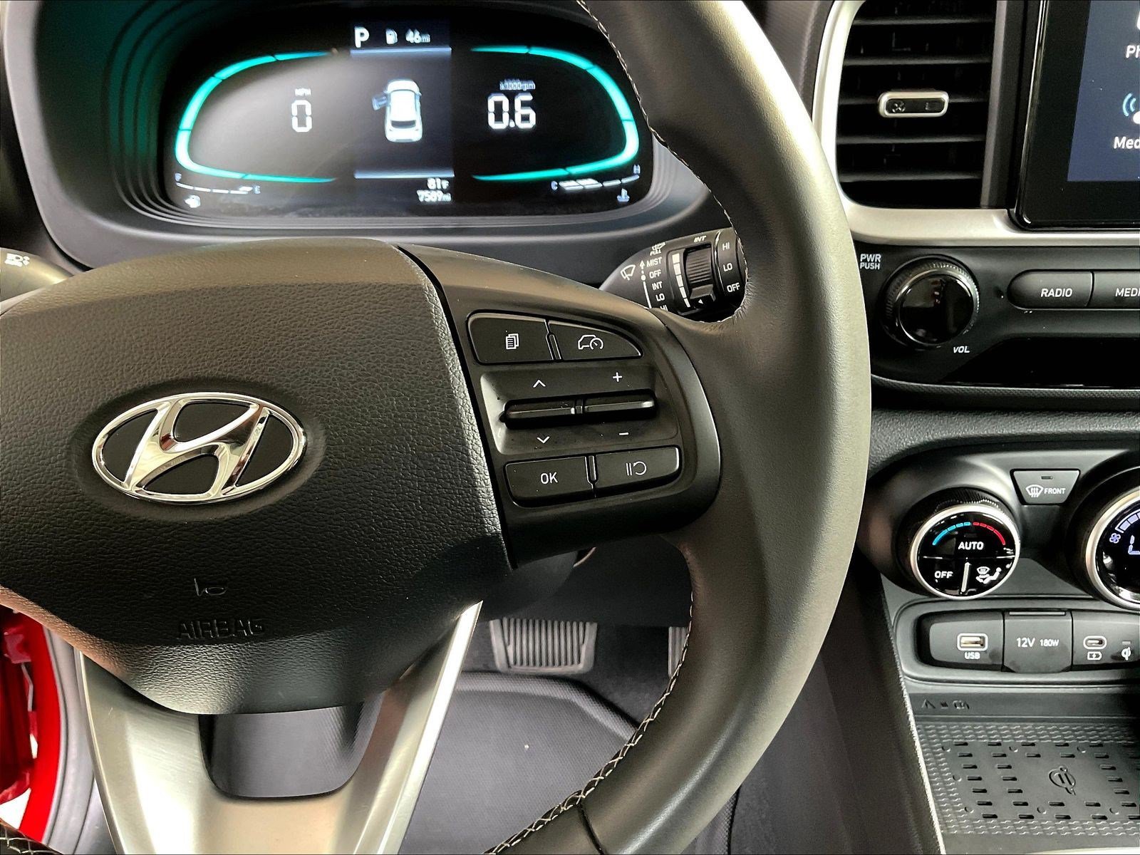 Used 2026 Hyundai Venue SEL FWD image 12