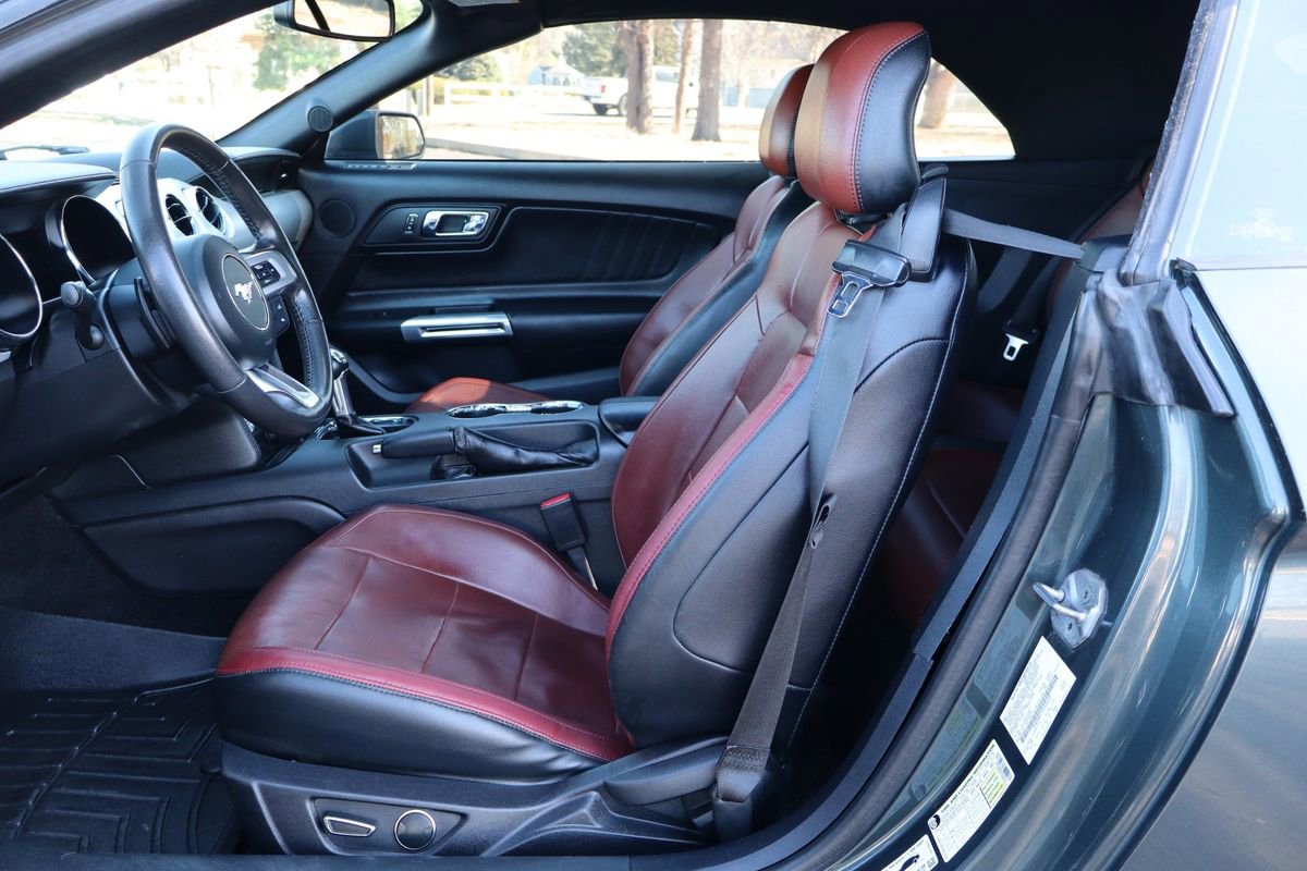 Used 2015 Ford Mustang GT Premium w/ Equipment Group 401A RWD image 19