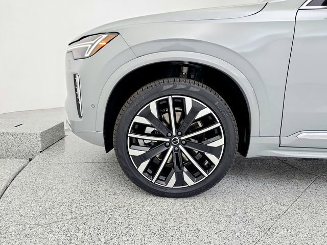New 2026 Volvo XC90 B6 Plus w/ Protection Package Premier image 26