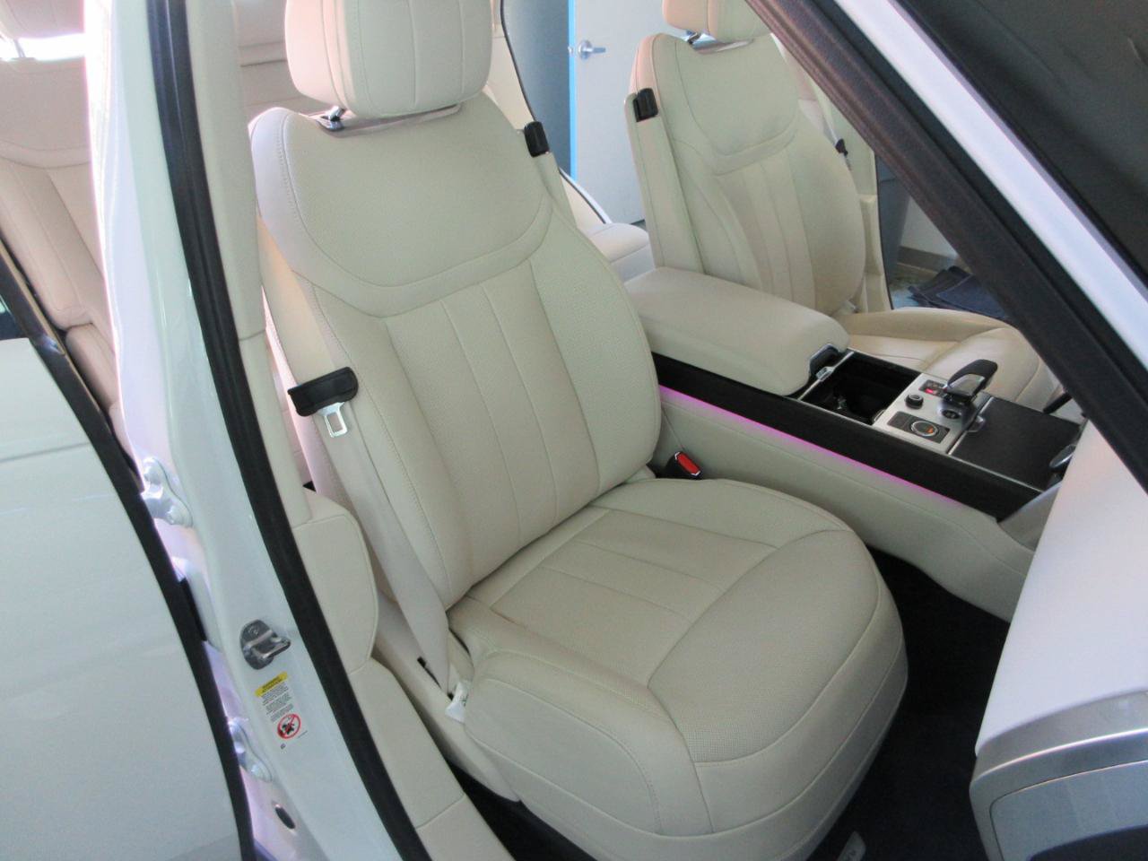Used 2023 Land Rover Range Rover SE AWD/4WD image 23