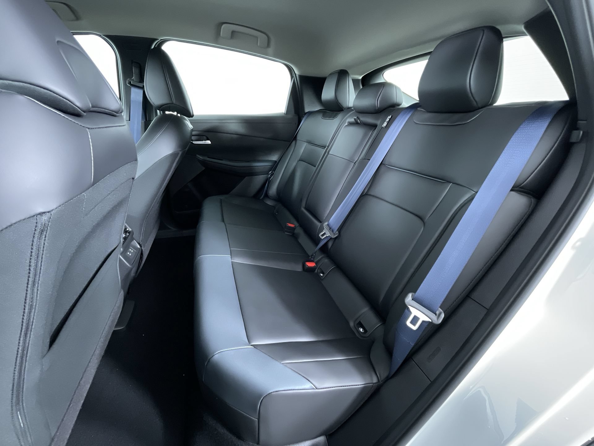 New 2026 Nissan Leaf SV+ w/ Floor Mat Package (SV+) FWD image 23