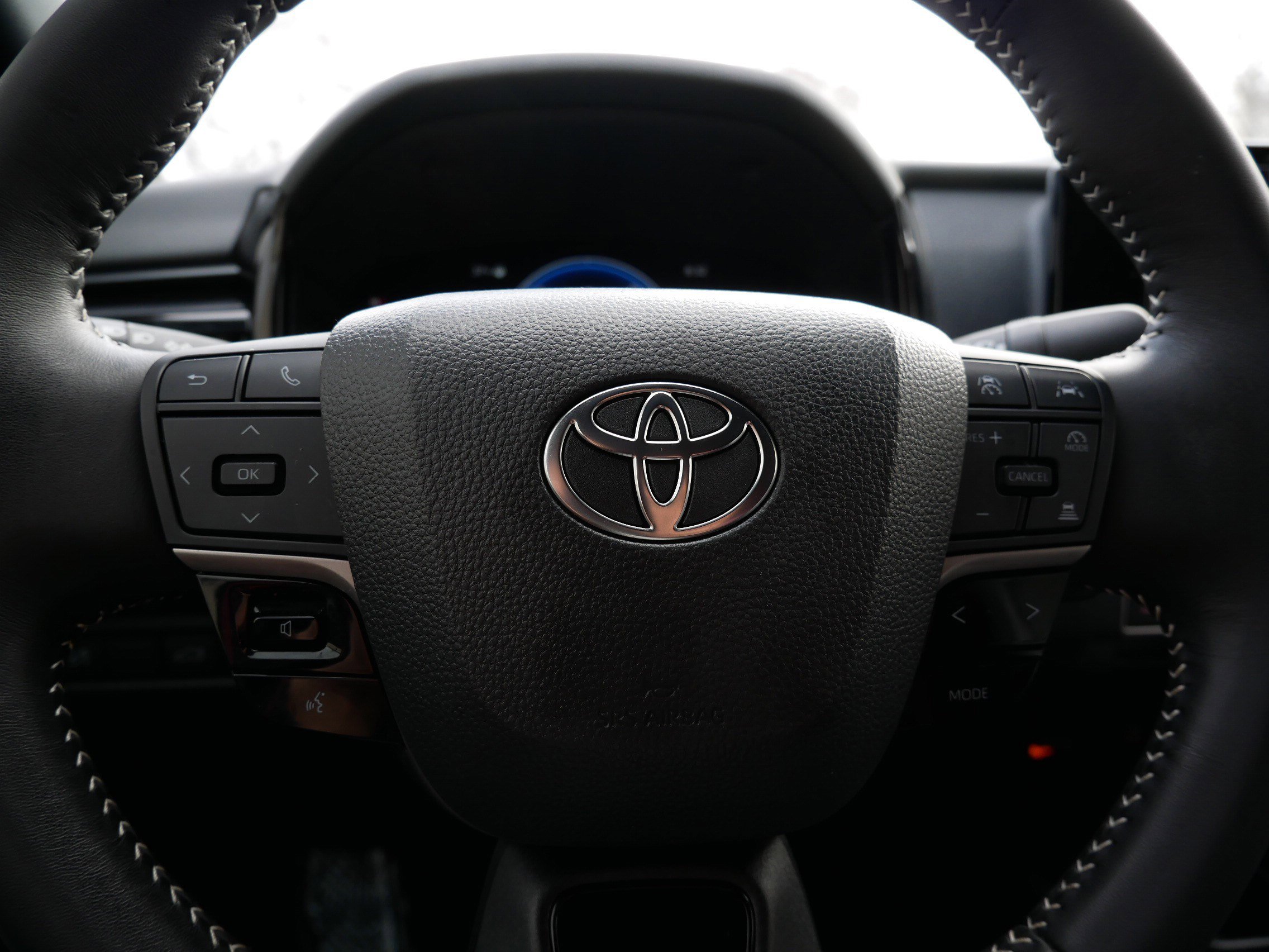 Certified 2025 Toyota Camry SE w/ Convenience Package image 26
