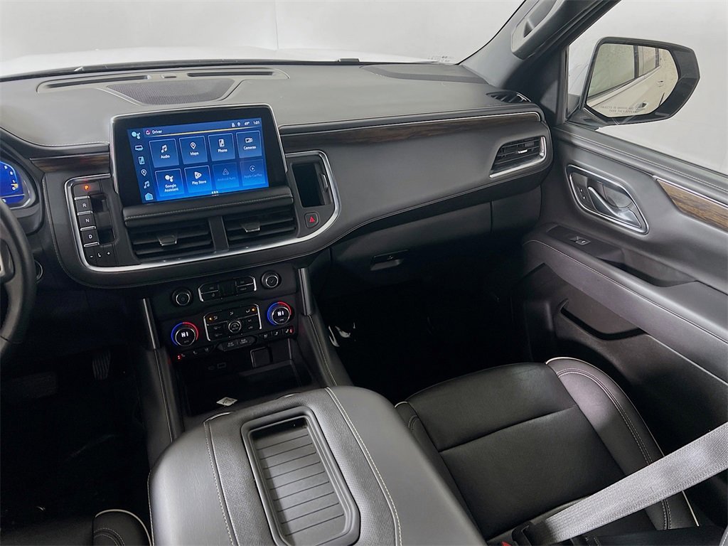 Used 2023 Chevrolet Suburban Premier image 22