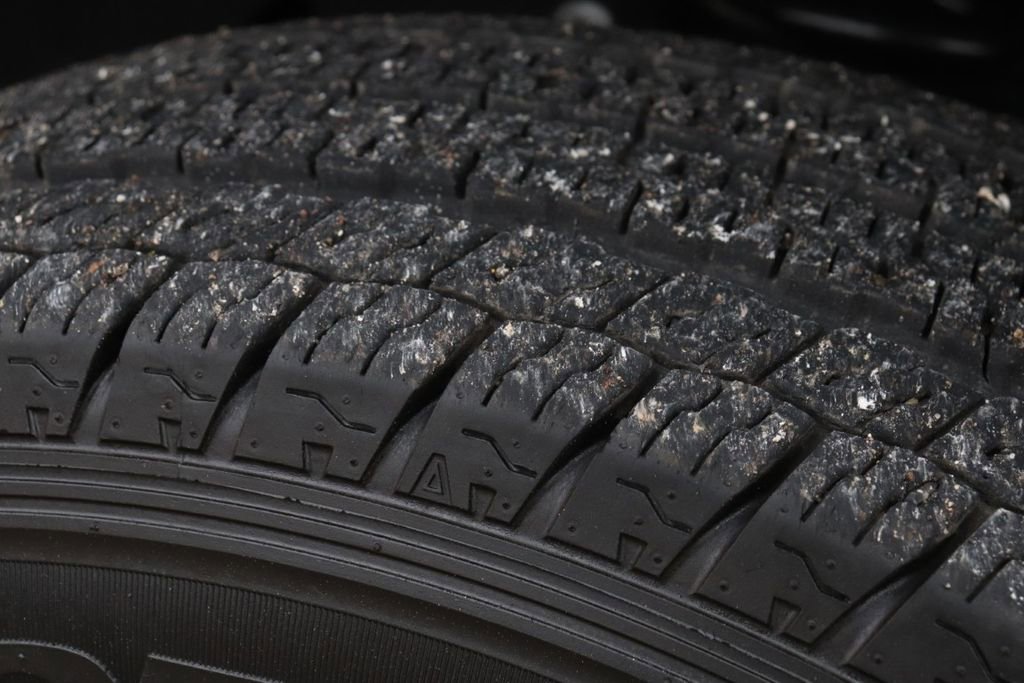 Used 2024 Ford E-450 and Econoline 450 Super Duty w/ Power Windows & Locks Group image 37