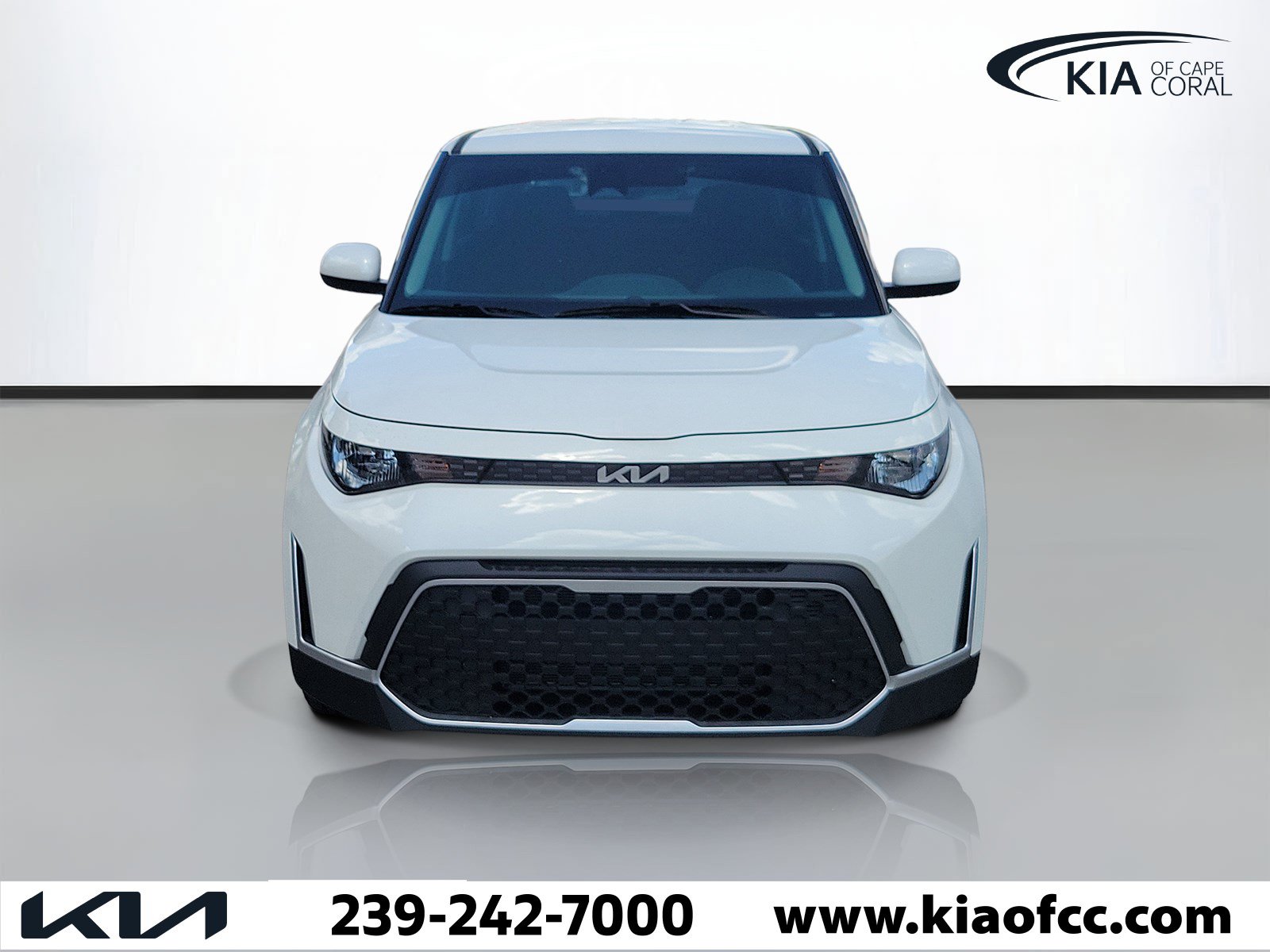 Certified 2025 Kia Soul S FWD image 2