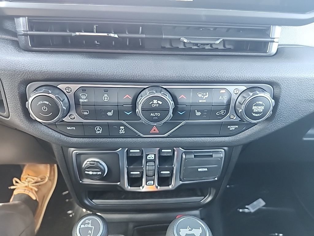 New 2025 Jeep Wrangler Sport S image 4