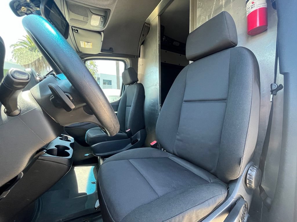 Used 2019 Mercedes-Benz Sprinter 170 image 12