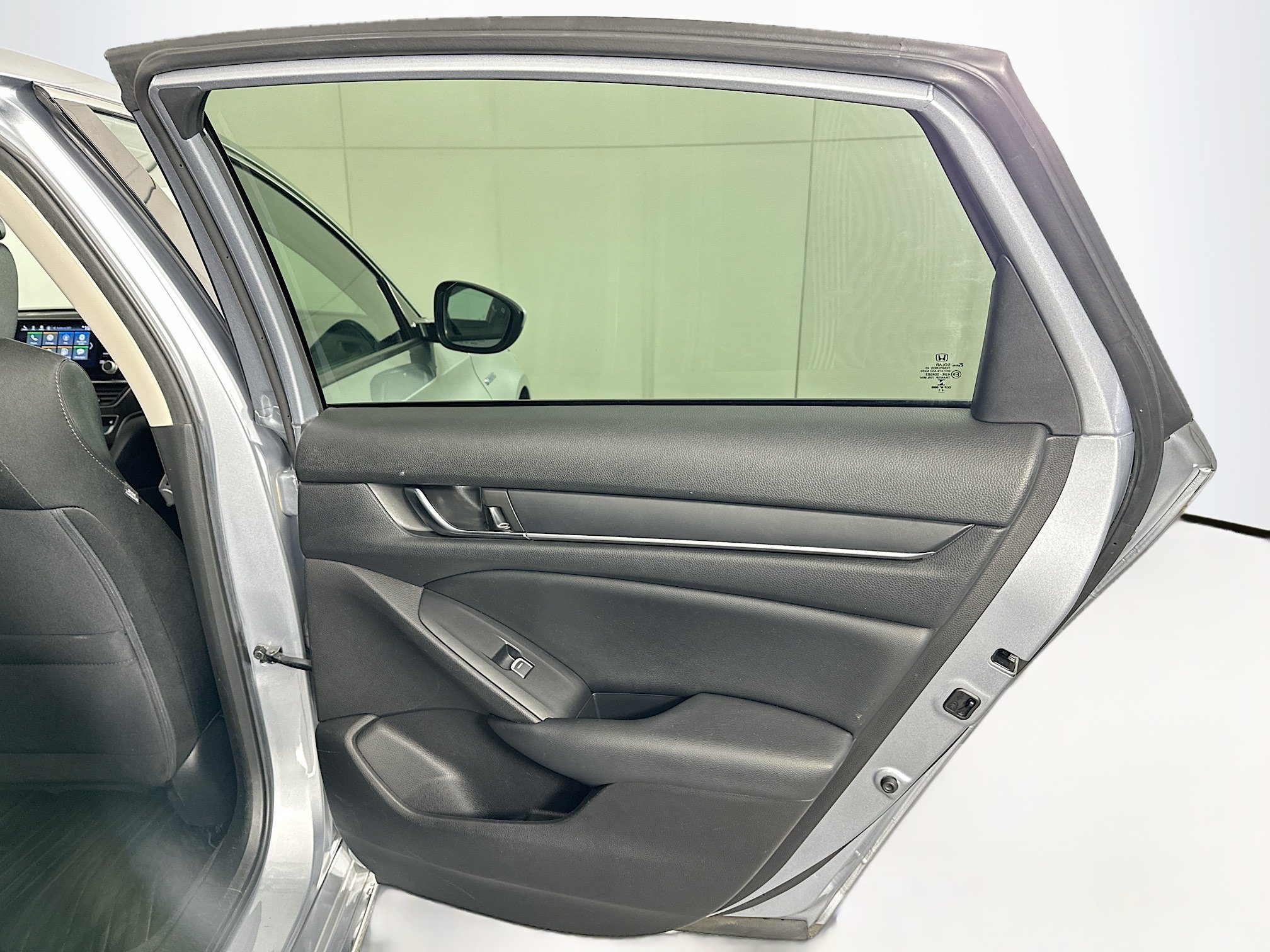 Used 2021 Honda Accord EX image 30