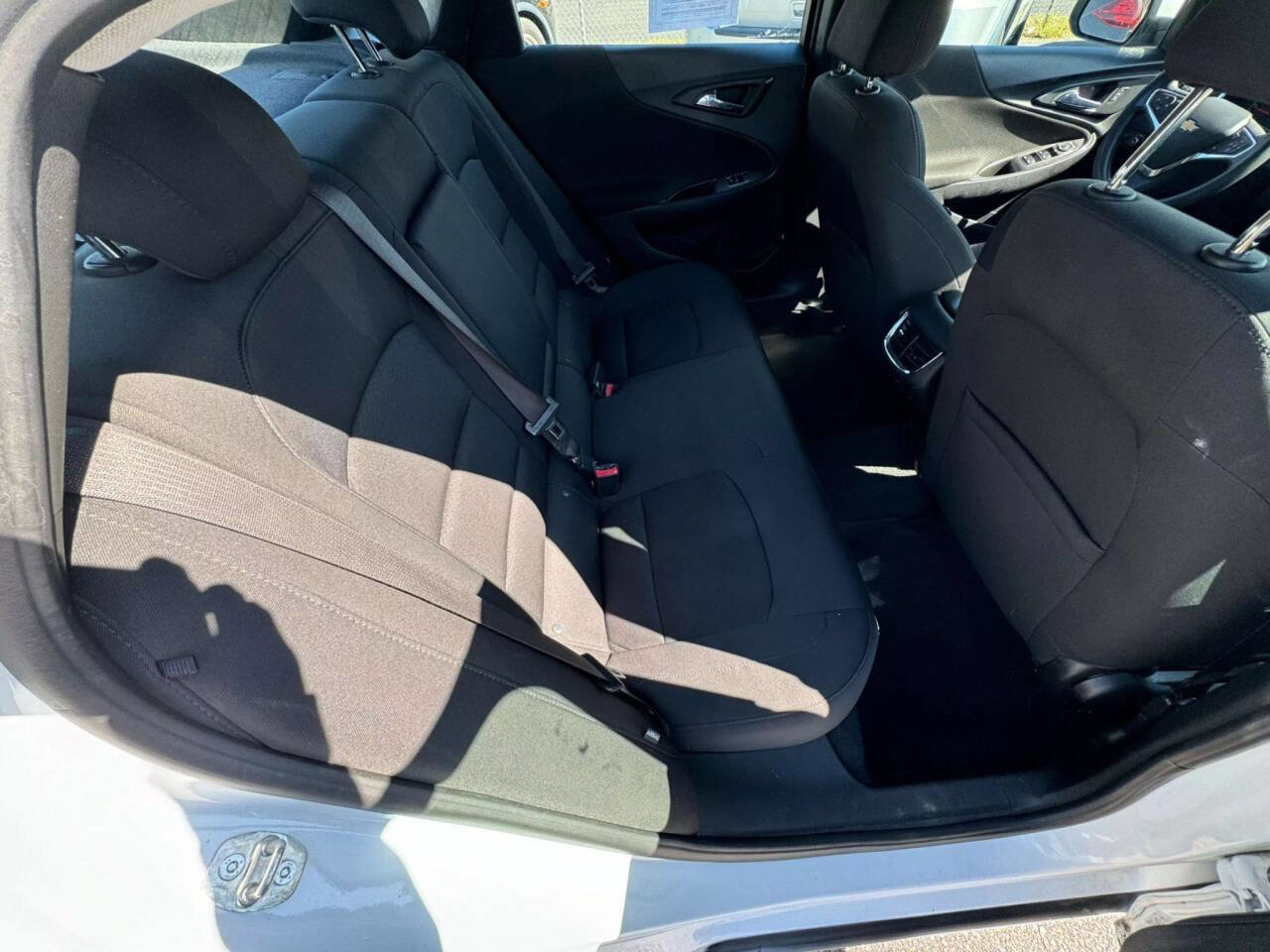 Used 2021 Chevrolet Malibu LT image 19