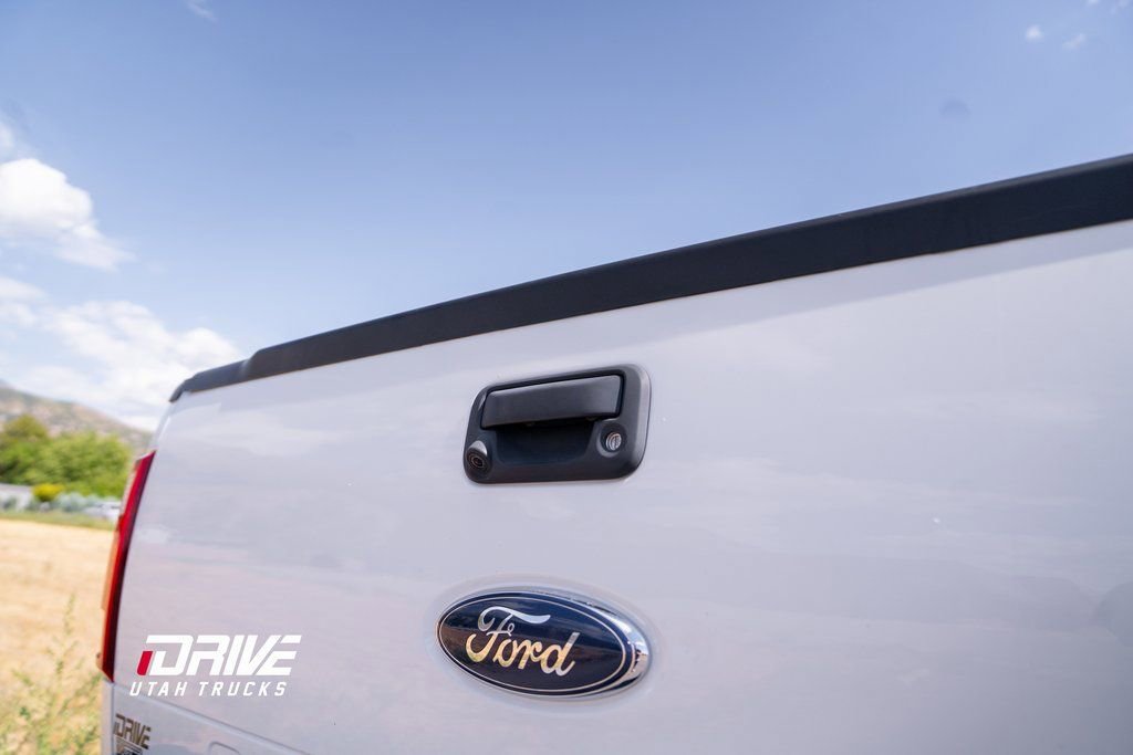 Used 2012 Ford F350 Lariat w/ Lariat Interior Pkg image 17