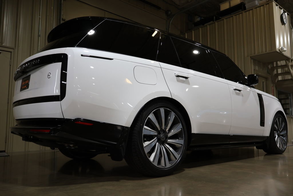 Used 2024 Land Rover Range Rover Long Wheelbase SE image 59