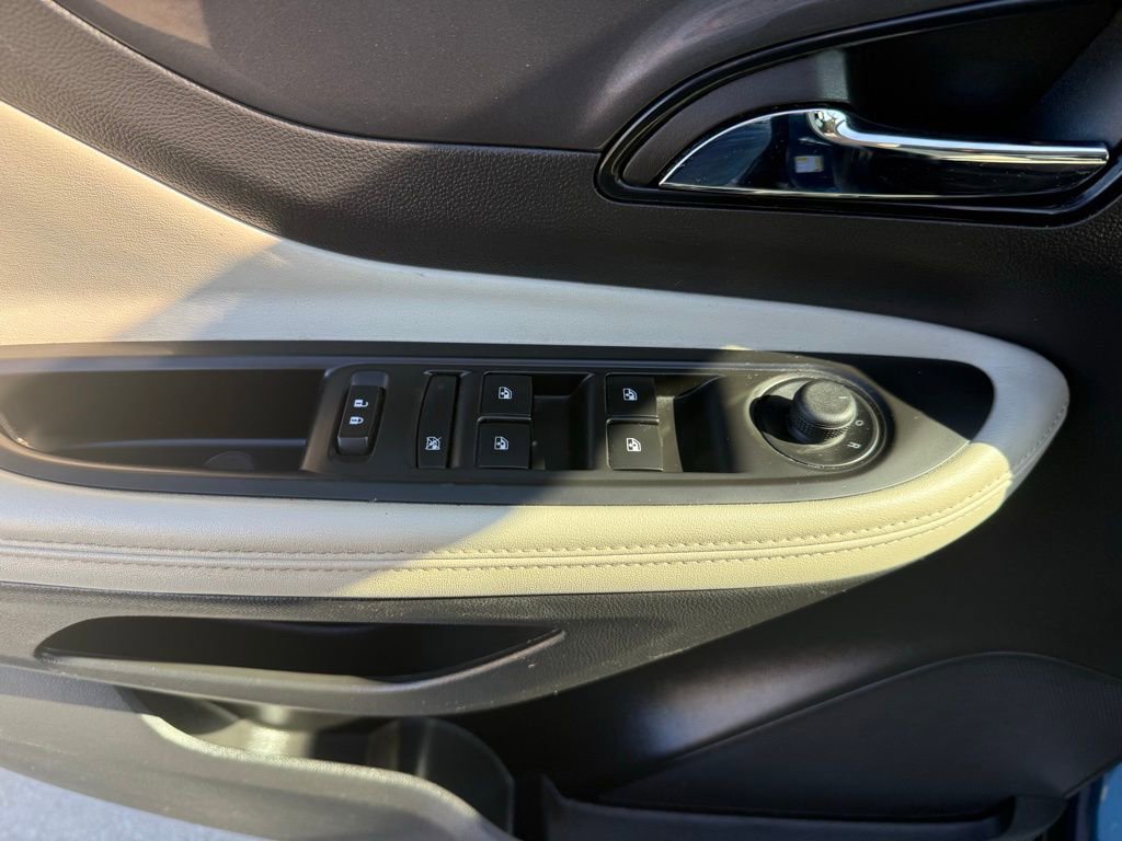 Used 2019 Buick Encore Preferred image 23