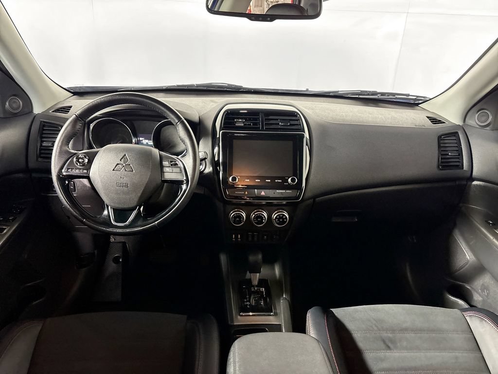 Used 2025 Mitsubishi Outlander Sport ES AWD/4WD image 12
