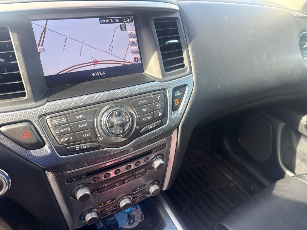 Used 2019 Nissan Pathfinder SL FWD image 8