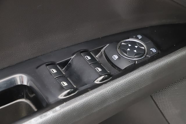 Used 2015 Ford Fusion SE w/ Equipment Group 502A FWD image 18