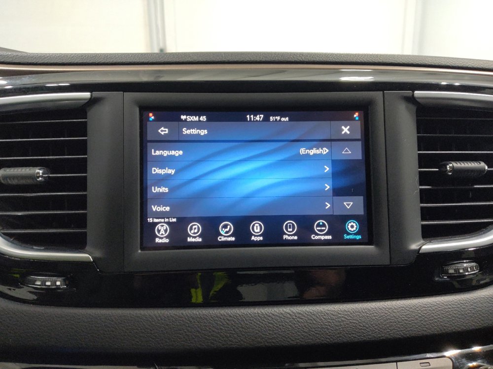 Used 2021 Chrysler Voyager LX FWD image 25