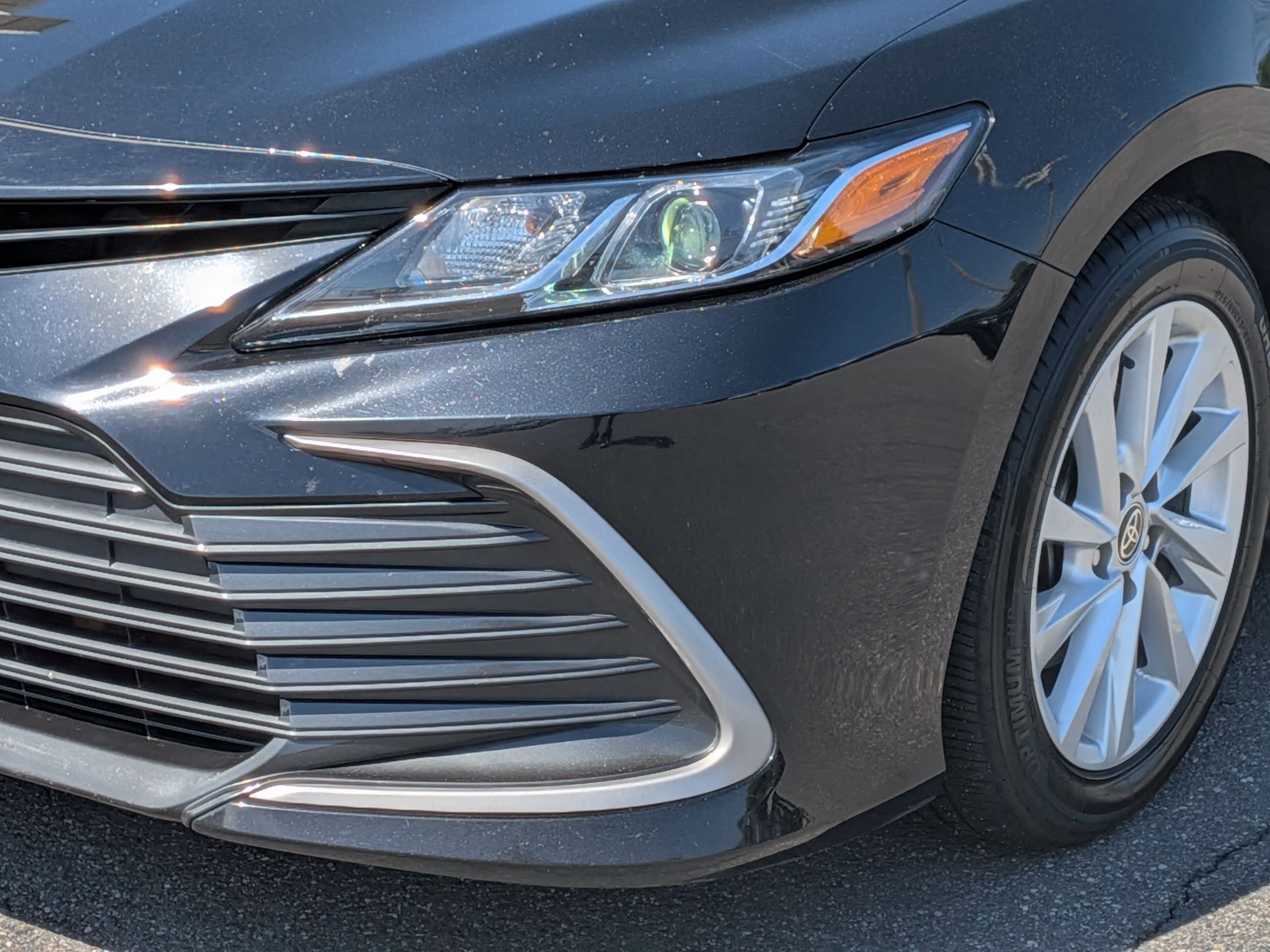 Used 2023 Toyota Camry LE FWD image 9
