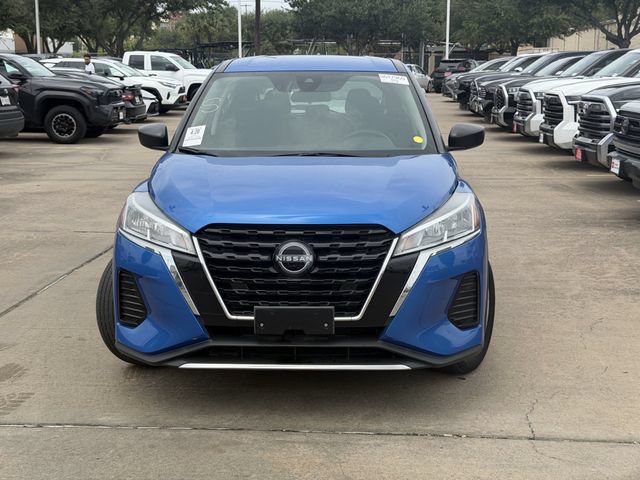 Used 2023 Nissan Kicks S FWD image 2