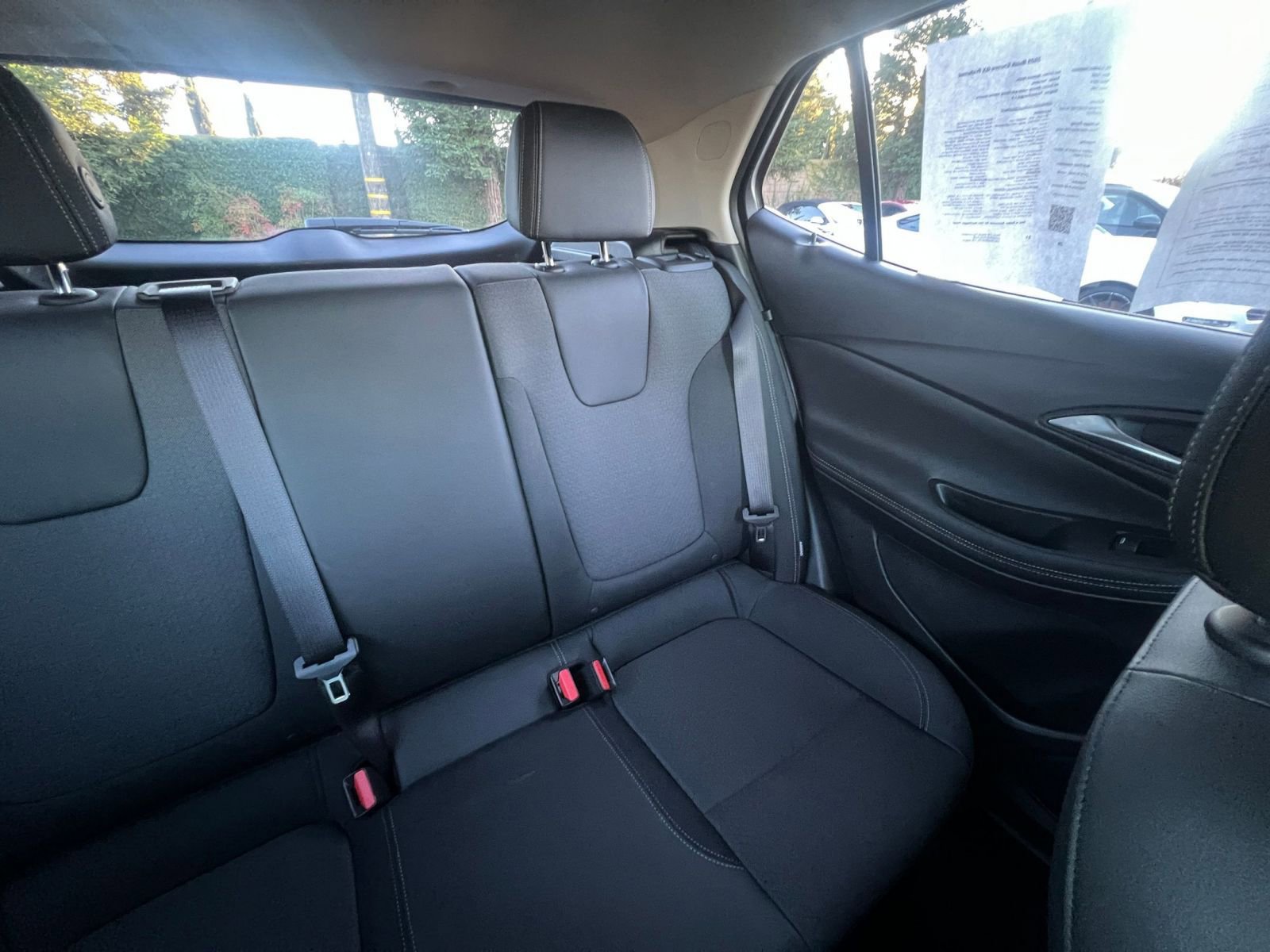 Used 2025 Buick Encore GX Preferred image 37