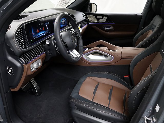 New 2026 Mercedes-Benz GLS 63 AMG 4MATIC image 13