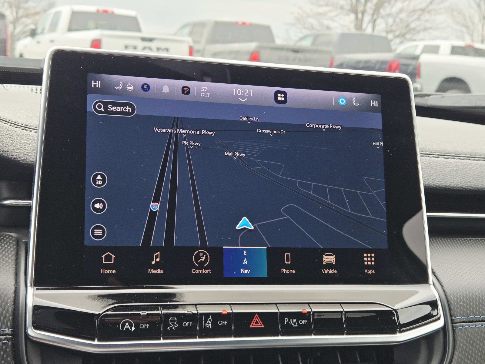 Used 2025 Jeep Compass Limited w/ High Altitude Package image 29